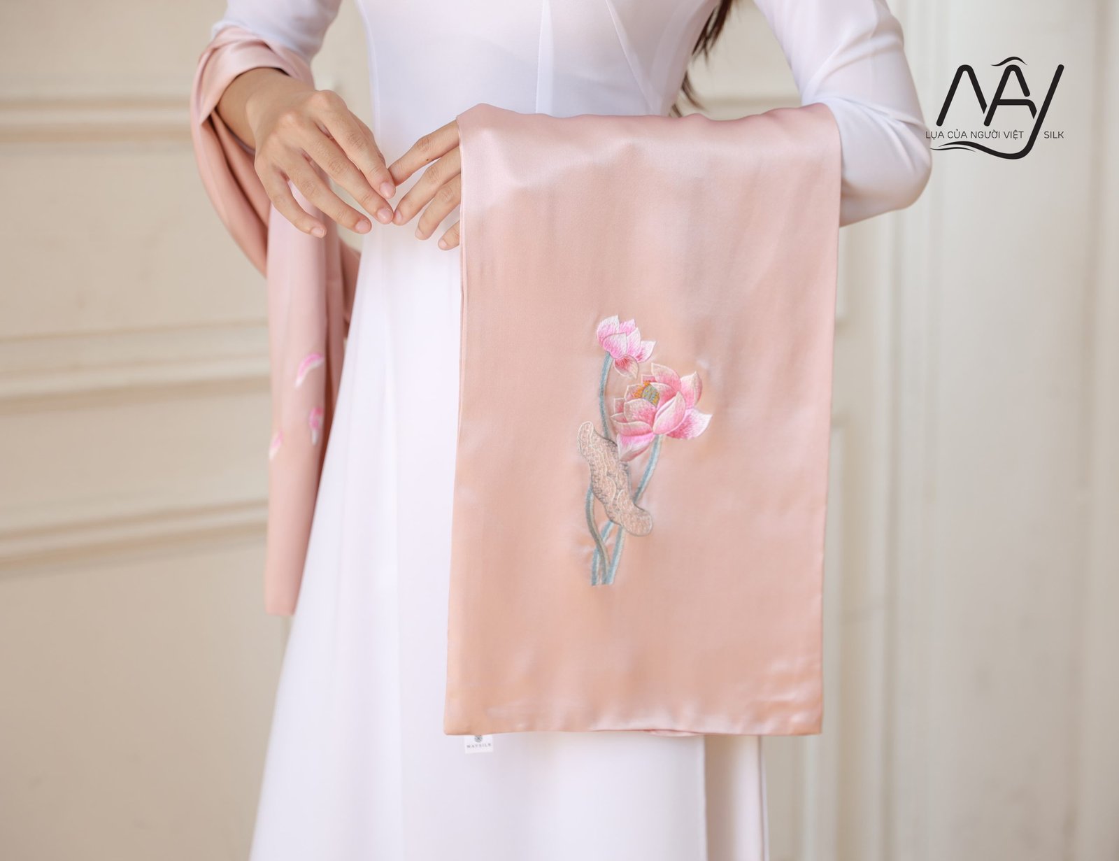 High quality hand embroidered pink lotus silk scarf ms1